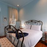 5 New Orleans Themed Units In Fq With Pool