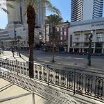 Jimmys On Canal St Hotel