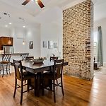 Carondelet Court Condo