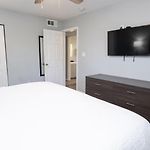 Frenchmen 2Br W Pool, Hot Tub & Free Parking