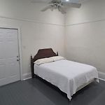 2Br Penthouse On Claiborne
