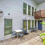The Moon Quonset Hut Vacation Rental Heated & Chilled Pool