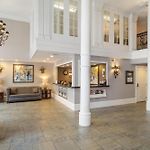 Best Western Plus St. Christopher Hotel