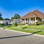 5 Mi To Bourbon St: Nola Home W/ Fenced Yard!