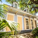 Governors Mansion 5 Bedroom-3 Bath