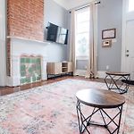 St Philip Gem 5 Bed-5 Bath Steps To Fq - Monthly