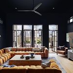 Modern New Homes Heated Pools And Spas