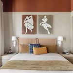 Luxury New Home Heated Pool And Spa