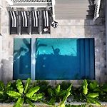 Luxe 7 Bedroom Heated Pool And Spa Stay Heirloom