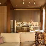 Remodeled Magazine Oasis Shared Heated Pool&Spa