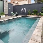 Spacious Nola Combo 2 Units & Shared Pool