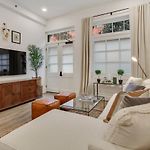 Stylish Cbd Hotel Suite Near French Quarter