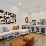 Stylish Cbd Hotel Suite Near French Quarter
