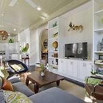 Contemporary Designer Home Near French Quarter