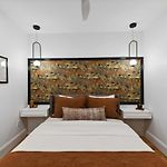 Opulent Cbd Hotel Suite Near French Quarter