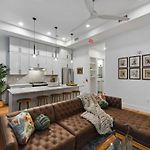 Spacious Cbd Hotel Suites Near French Quarter