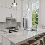 Two Luxe Cbd Hotel Suites Near French Quarter