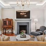 Historic Cbd Townhomes With Courtyard
