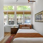 Modern Cbd Hotel Suites With Near French Quarter