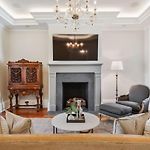 Historic Restored Home Near To Downtown