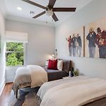 Beautiful Renovated Home With Private Heated Pool