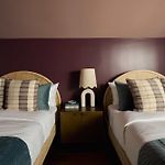 Remodeled Magazine Oasis Shared Heated Pool&Spa