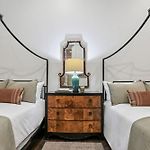 Cutting-Edge Condo Suite Near The French Quarter