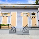 Elysian Historic Cottage - 4 Bed-4 Ensuite Baths