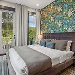 14Br Downtown Combo & Shared Seasonal Pool