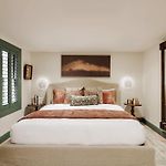 24 Bedroom Boutique Hotel Buyout Private Pool