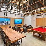 Private Pool - Massive Game Room & Living-Dining Space - The Moon Bywater Villa