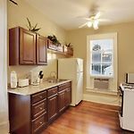 Treme 1Br French Qtr Medical Corridor