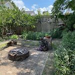 East Riverside- Great Location-Quiet &
