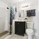 Cute 2Bed 1Bath, 7Blocks From French Q, Steps To Jazz Venues, Free Gated Pk Include