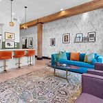Suite Best Location Walk To Everything Downtown Hotel