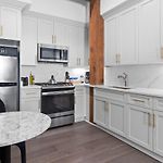 Downtown Historic Charm Suite With Modern Luxuries Hotel