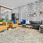 Suite Huge 4Bd 4Ba 2 Living Rooms Downtown Hotel
