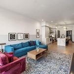 Lux Suite Rooftop Pool Workspace Games Hotel