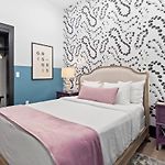 Historic Modern Suite Downtown Hotel