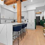 4Bed 4Ba Connecting Suites Double The Space Hotel