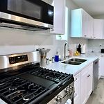 Modern 4Br Easy Access To Top Attractions
