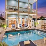 Gorgeous Upscale Home With Pool Garden District