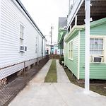 Mandeville Creole Cottage - 3 Bed-2 Bath