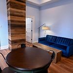 Governors Apartment - 2 Bedroom - Steps To Fq