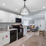 Frenchmen Street 1Br Retreat W Pool & Hot Tub