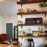 Cozy Pet Friendly Chalet