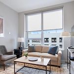 Landing Modern Apartment With Amazing Amenities