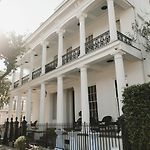Henry Howard Hotel