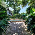 Audubon Cottages
