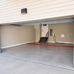 Newly Renovated 3 Story Home W Pool, Garage & Balconies